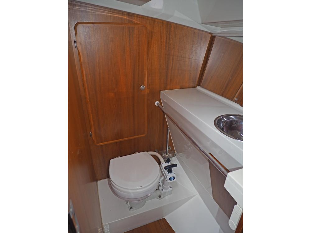 Salon, Accommodatie